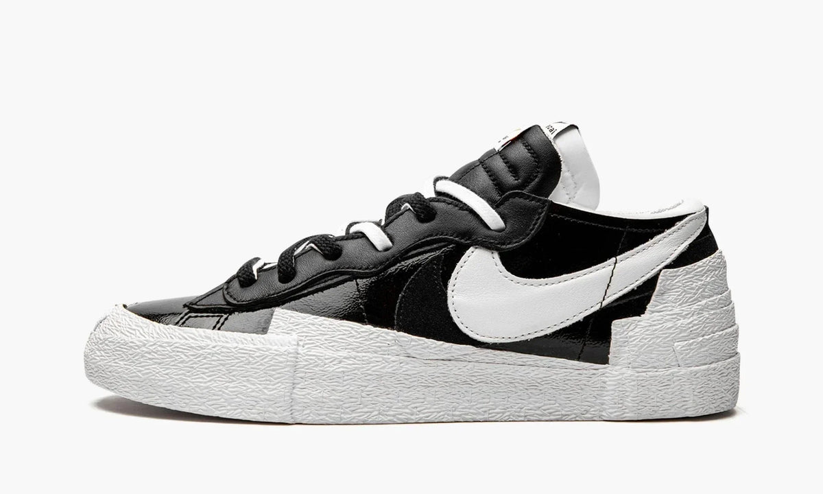 NIKE BLAZER LOW SACAI BLACK PATENT LEATHER